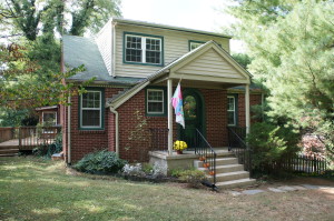 1700 Kurtz Front Exterior