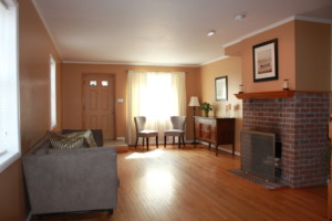 1200 Riverside Ave Living Room